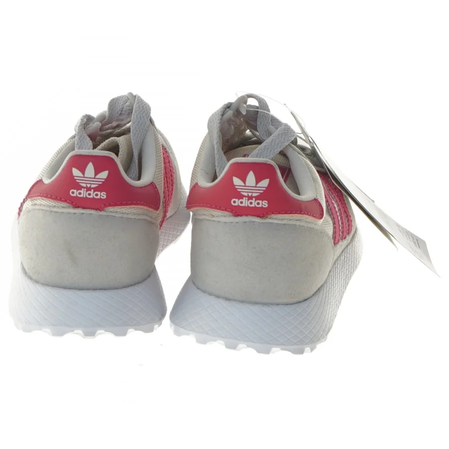 Adidas sneakers str. 30,5 fra Adidas (str. 30,5 )
