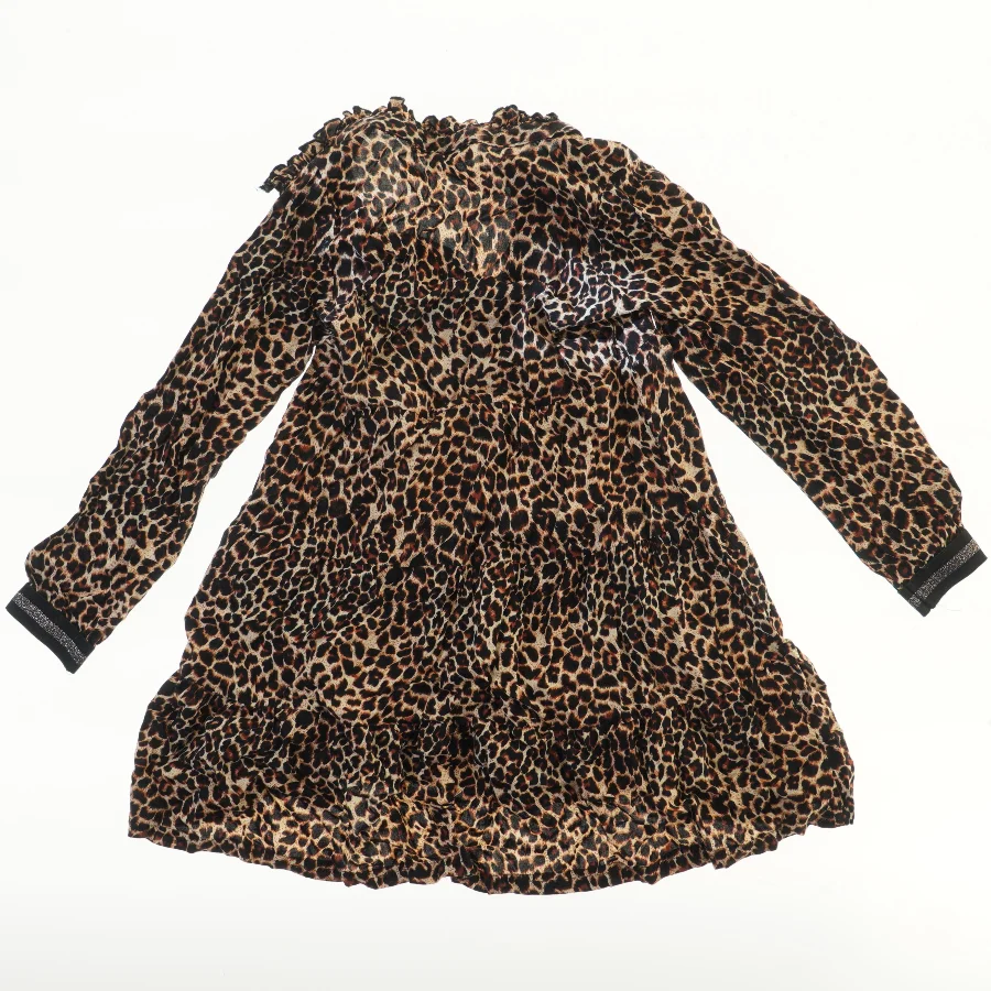 Kjole med leopardmønster fra Name It (str. 128)