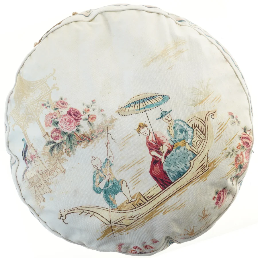 Rund pude med kinesisk inspireret motiv (str. Ø 65 cm)