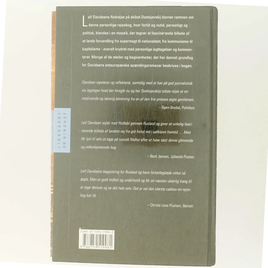 Dostojevskijs sidste rejse : en personlig beretning om et lands forvandling : rejseerindringer af Leif Davidsen (Bog)