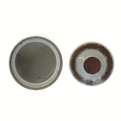 Keramisk krukke med låg fra Desiree (str. Ø 9,5 cm længde 9,5 cm)