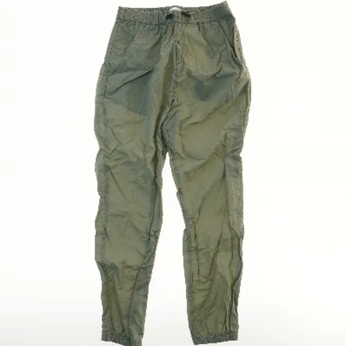 Sweatpants i grøn fra H&M (str. 140)