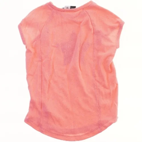 T-shirt med stjerne fra Molo (str. 110)