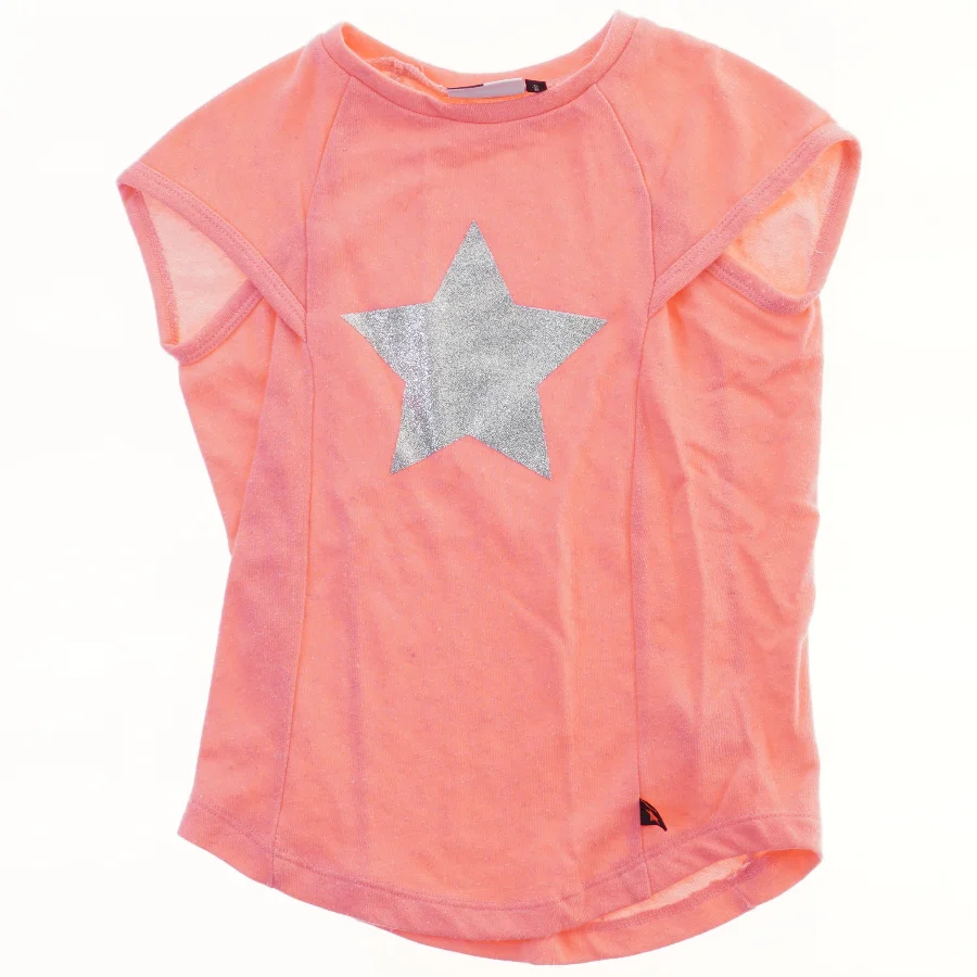 T-shirt med stjerne fra Molo (str. 110)