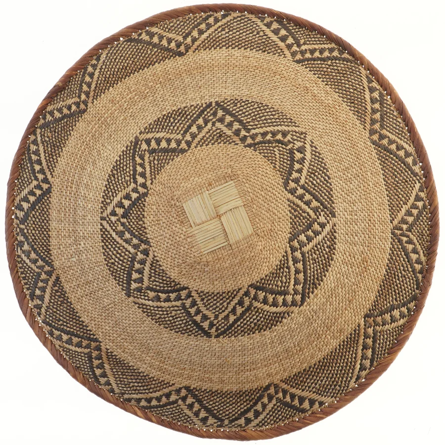 Flettet rund kurv (str. Ø 56 cm)