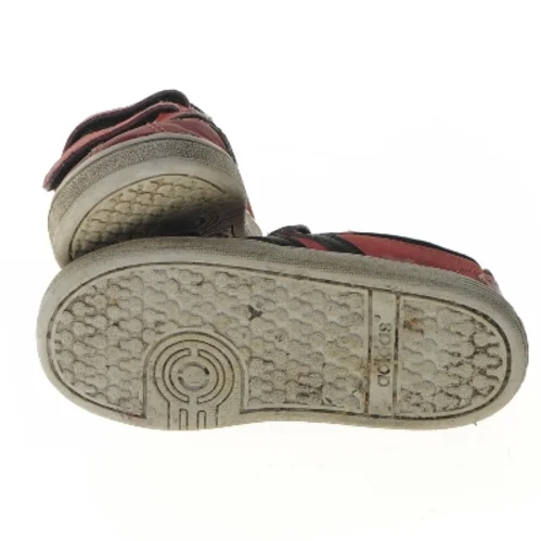 Adidas røde sneakers med mariehøne, str. 21 fra Adidas (str. 21 )