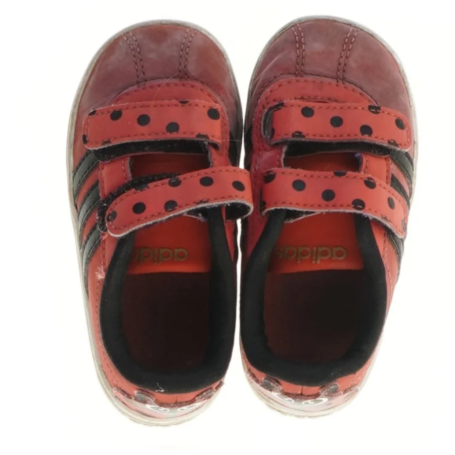 Adidas røde sneakers med mariehøne, str. 21 fra Adidas (str. 21 )