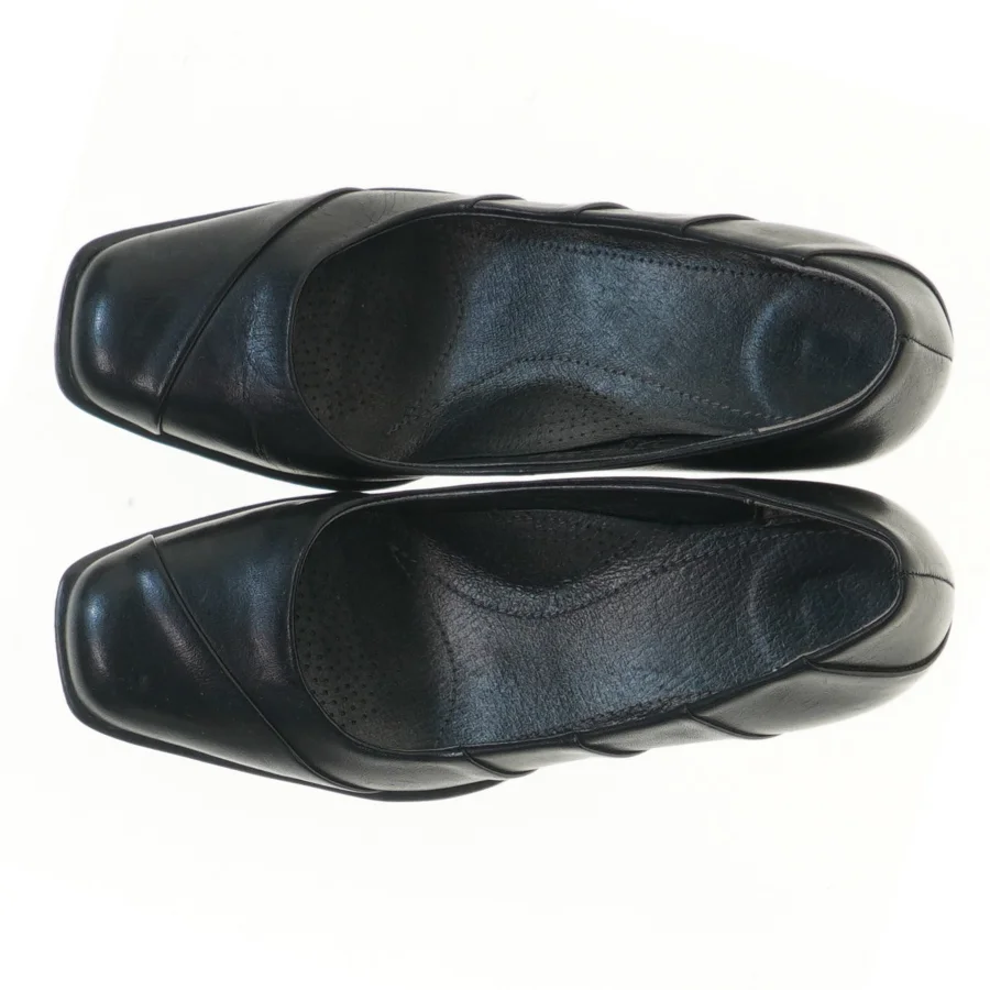 Sorte lædersko med hæl, størrelse 37 (str. 37 )