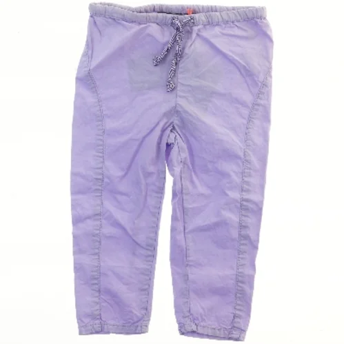 Lilla træningsbukser fra Molo (str. 86)