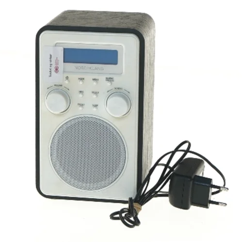 Digital radio med oplader fra Nordklang (str. 19x11x12 cm)