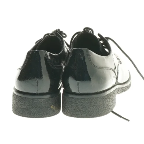 Sort klassisk sko fra Clanks (str. 42 )