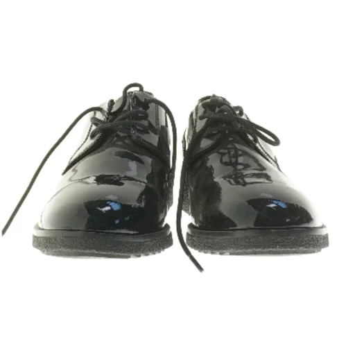 Sort klassisk sko fra Clanks (str. 42 )