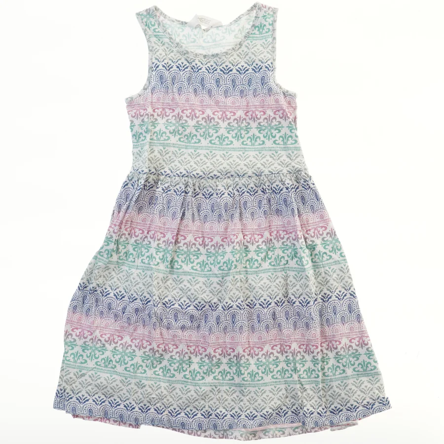 Ærmeløs kjole med mønster fra H&M (str. 134)