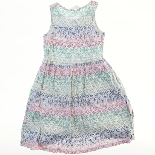 Ærmeløs kjole med mønster fra H&M (str. 134)