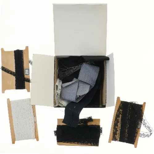 Bohemia krystal kasse med bånd fra Bohemia (str. 22x22 cm)