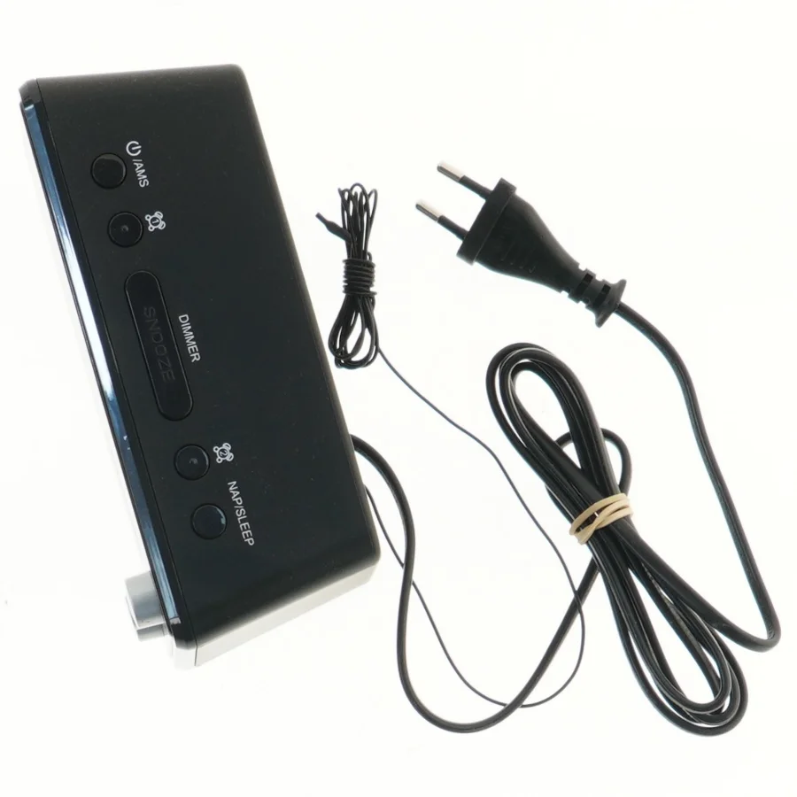 Digitalt ur med radio fra Terra (str. 17x9x7 cm)