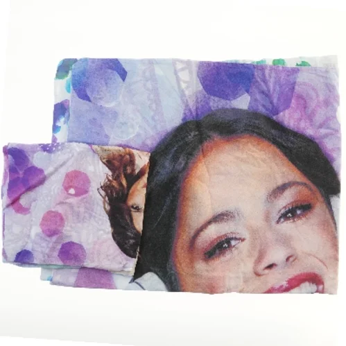 Dekorative tekstiler med portrætprint fra Disney (str. 64x55 & 130x186 cm)