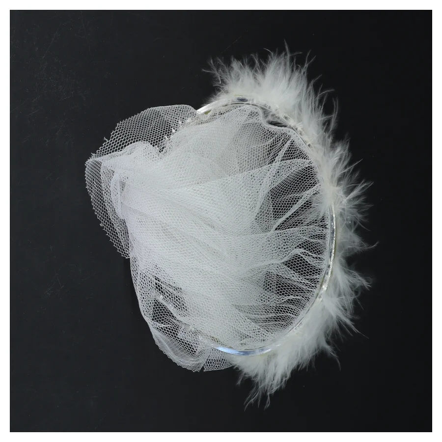 Tiara med tyl og fjer (str. Ø 12 cm)