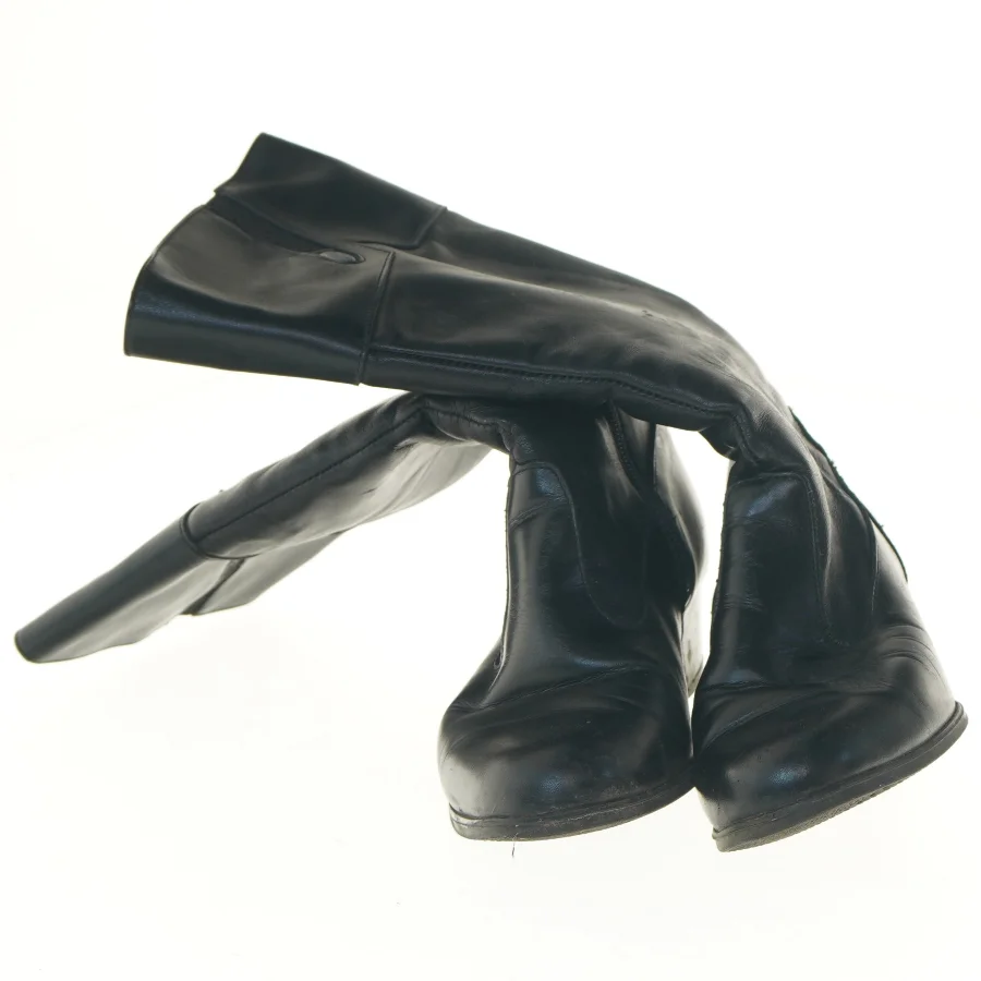 Sort støvle, størrelse 39 fra Sata (str. 39 )