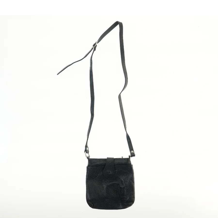 Lille sort skuldertaske (str. 18x21 cm)