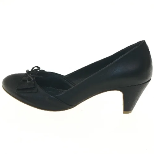 Sorte damepumps med sløjfe fra MARY B (str. 41 )