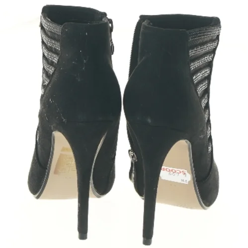 Sort ankelstøvler med hæl fra Coop (str. 39 )