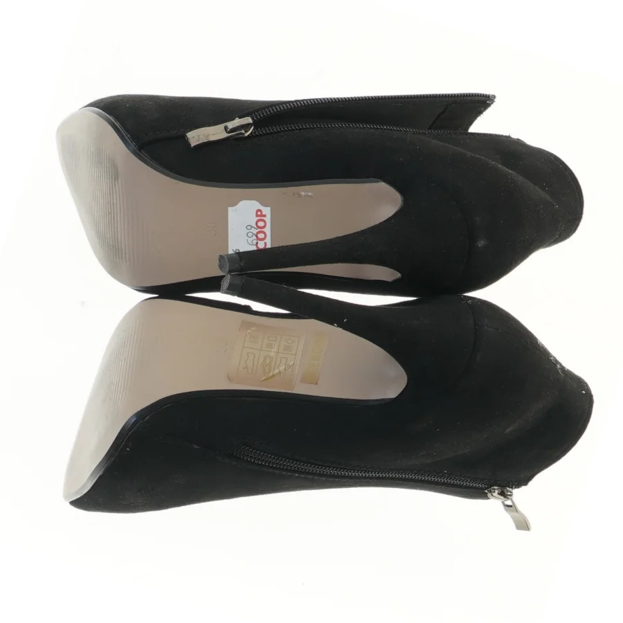 Sort ankelstøvler med hæl fra Coop (str. 39 )