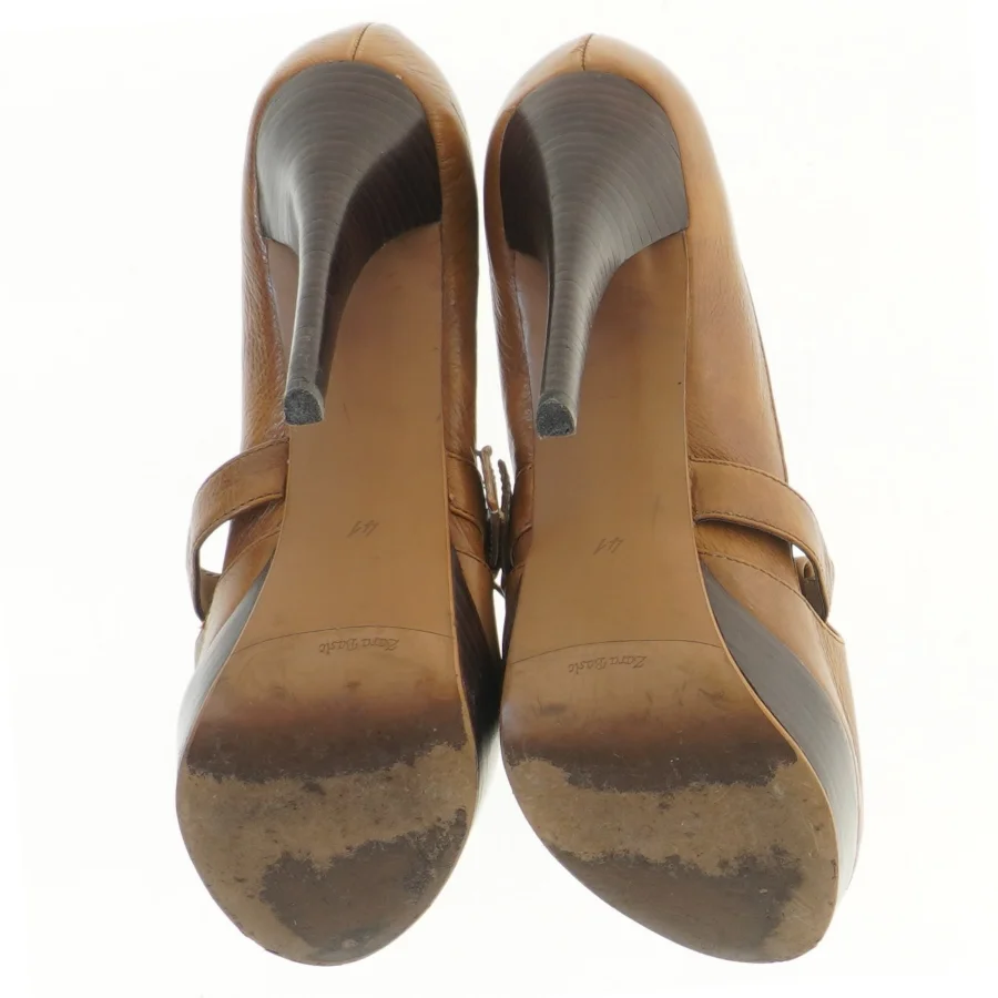 Brune højhælede sko fra Zara (str. 41 )