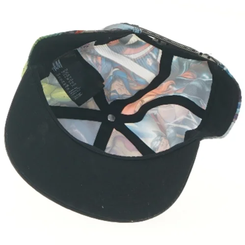 Marvel Avengers kasket str. 140 fra H&M (str. 140)