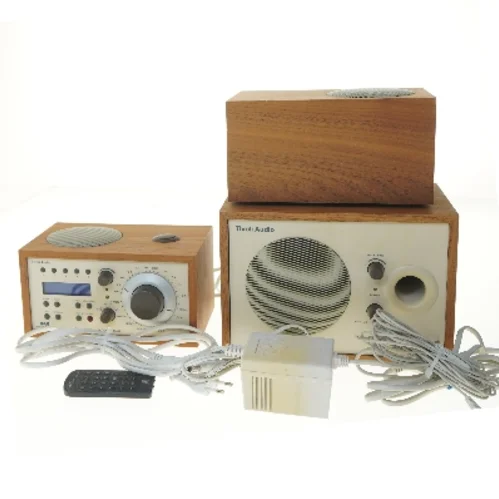 Tivoli Audio Model DAB radio med subwoofer fra Tivoli Audio (str. 24x16,5x16 cm)