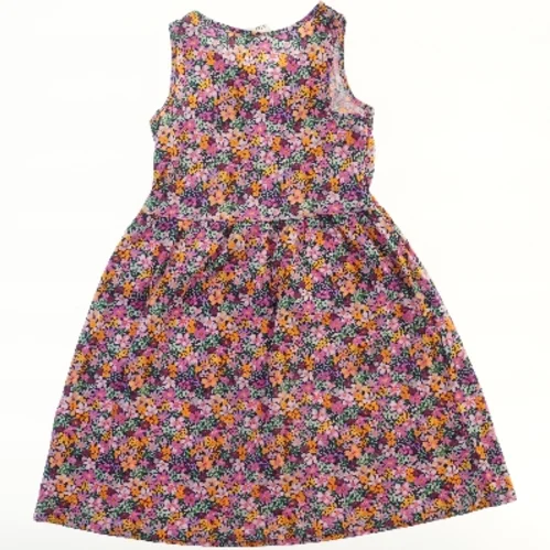Blomsterkjole fra H&M (str. 134)