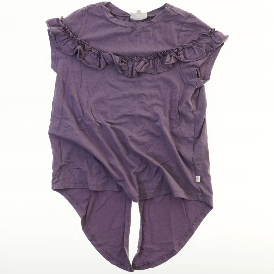 Børnebluse med flæser fra Pomp de Lux (str. 134)