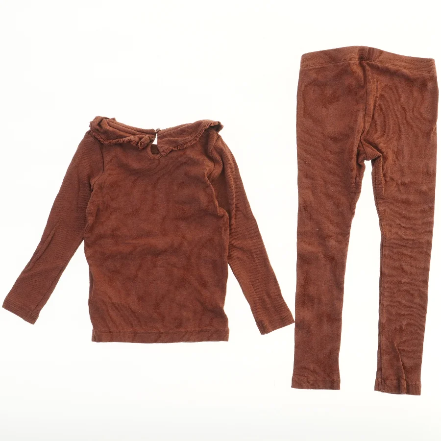 Brunt ribbet sæt med bluse og leggings fra Name It fra Name It (str. 104)