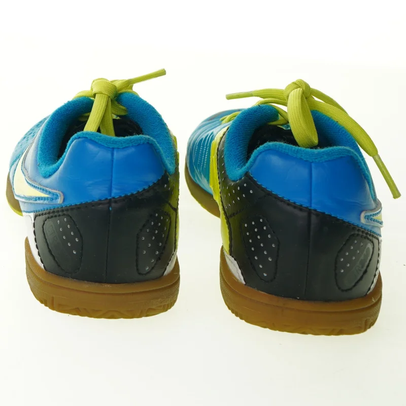 Sko fra Nike (str. 22 cm)