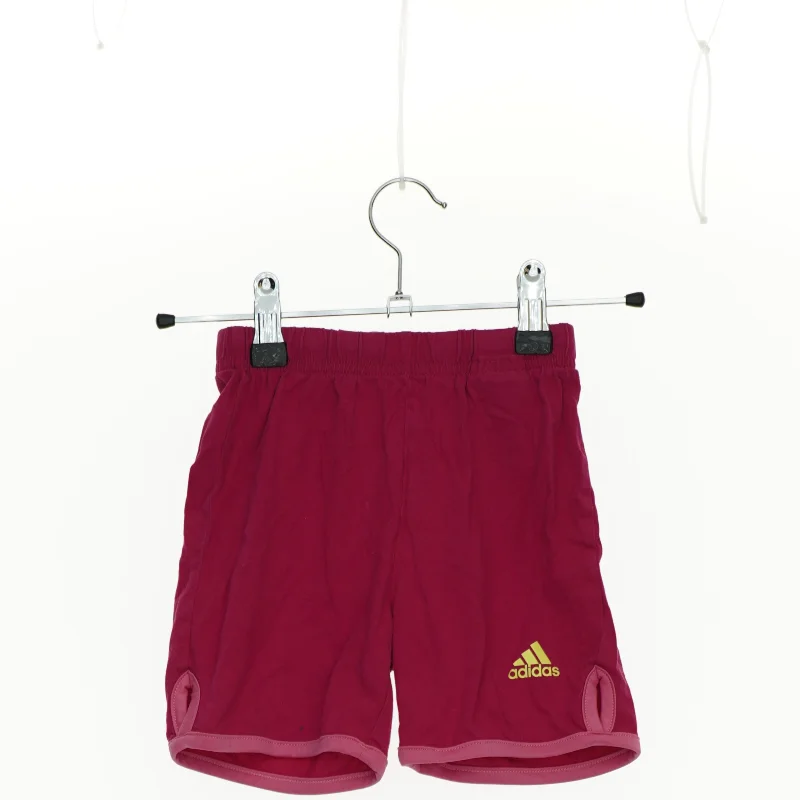 Shorts fra Adidas (str. 92 cm)