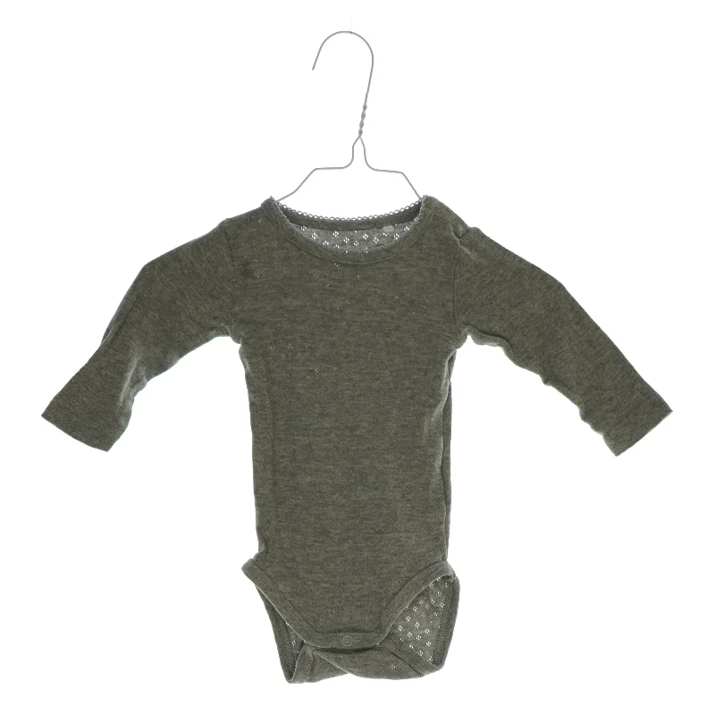 Langærmet bodystocking fra Name It (Str 62 cm)