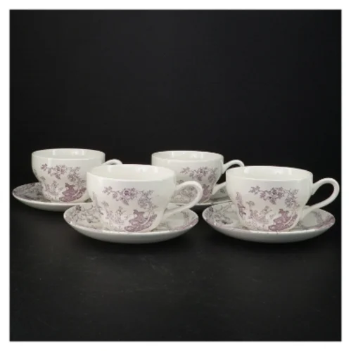 Retro porcelænskopper med underskåle fra Irma (str. Underkop 17,5 x 2 cm kop 15 x 11,5 x 7,5 cm)