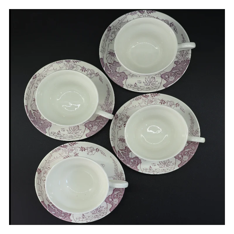 Retro porcelænskopper med underskåle fra Irma (str. Underkop 17,5 x 2 cm kop 15 x 11,5 x 7,5 cm)