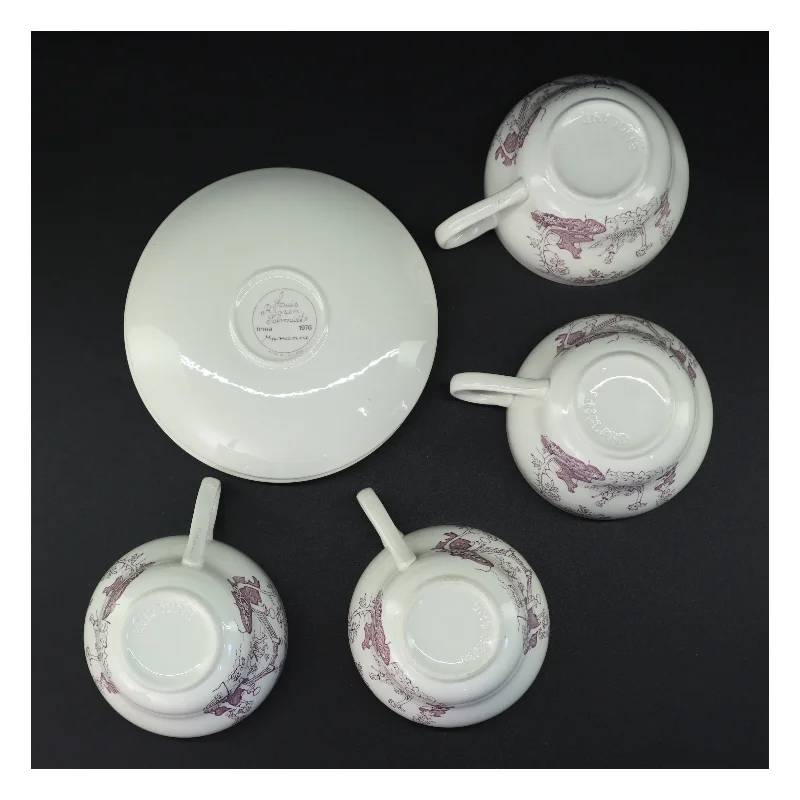 Retro porcelænskopper med underskåle fra Irma (str. Underkop 17,5 x 2 cm kop 15 x 11,5 x 7,5 cm)