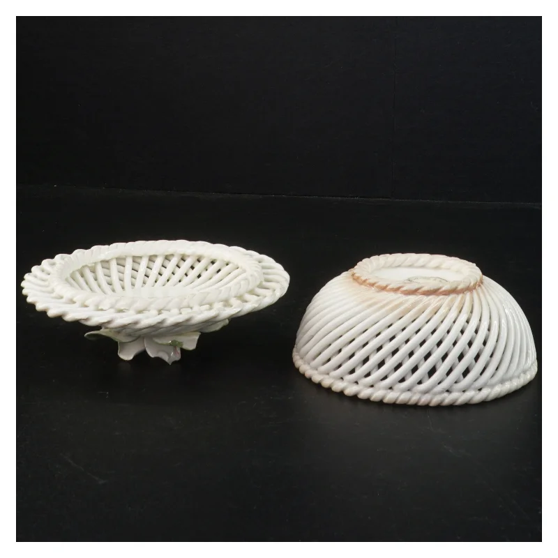 Flettet porcelænskurv med rosenmotiv