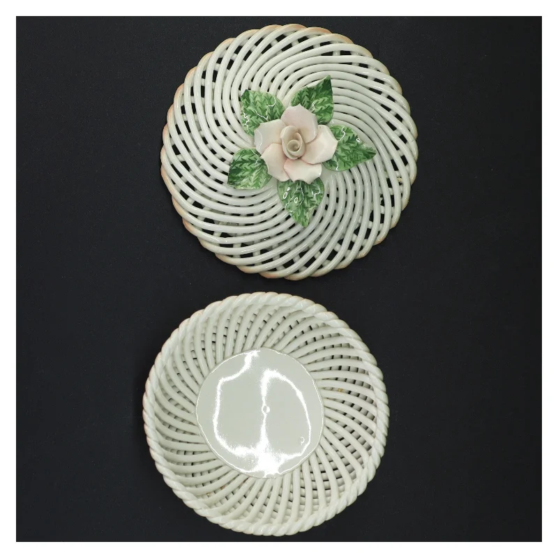 Flettet porcelænskurv med rosenmotiv