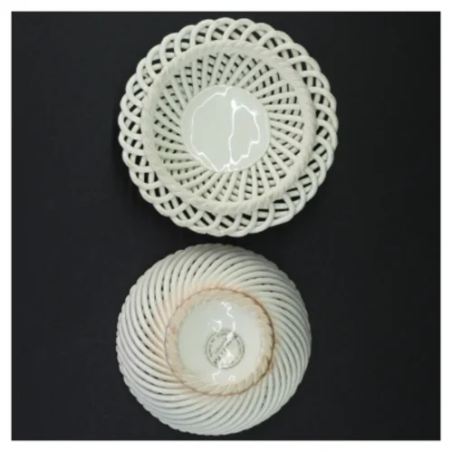 Flettet porcelænskurv med rosenmotiv