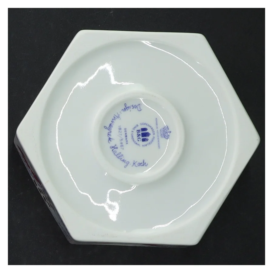 Fajance skål fra  Bing & Grøndahl