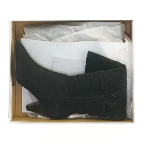 Sorte støvler med hæl (str. 39)