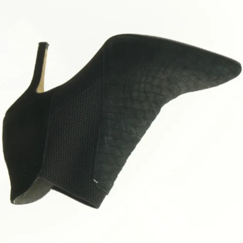 Sorte stilethæle fra Gardenia (str. 38)