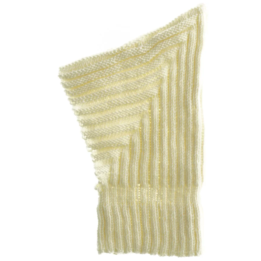 Råhvid strikket tør babyhue 1-3 mdr. 