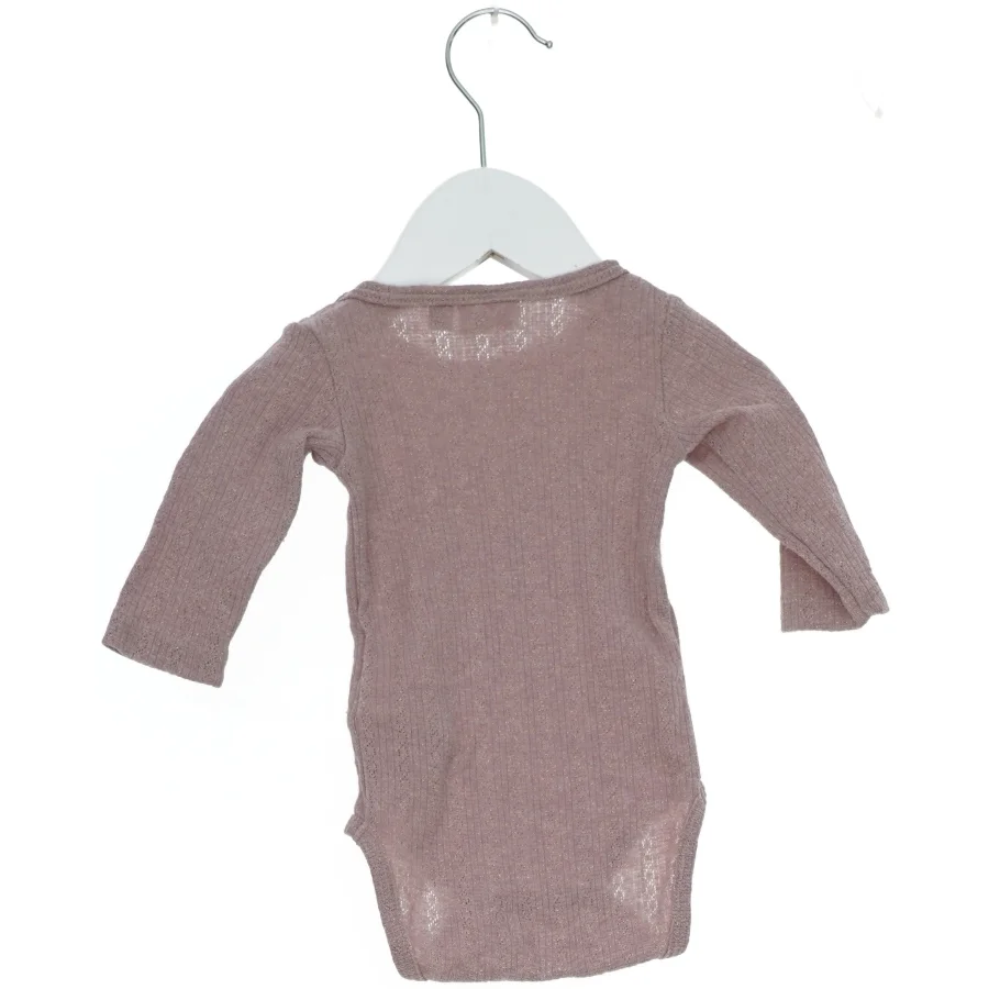 Langærmet body i glimmer fra Name It (str. 56)