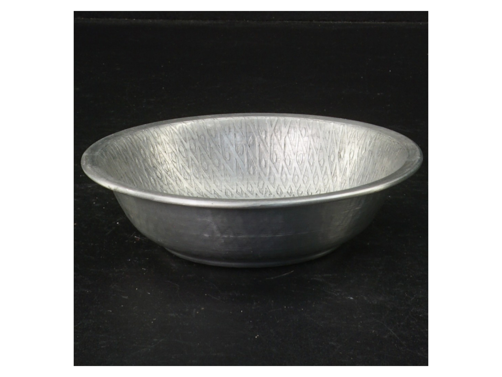 Dekorativ metalfad
