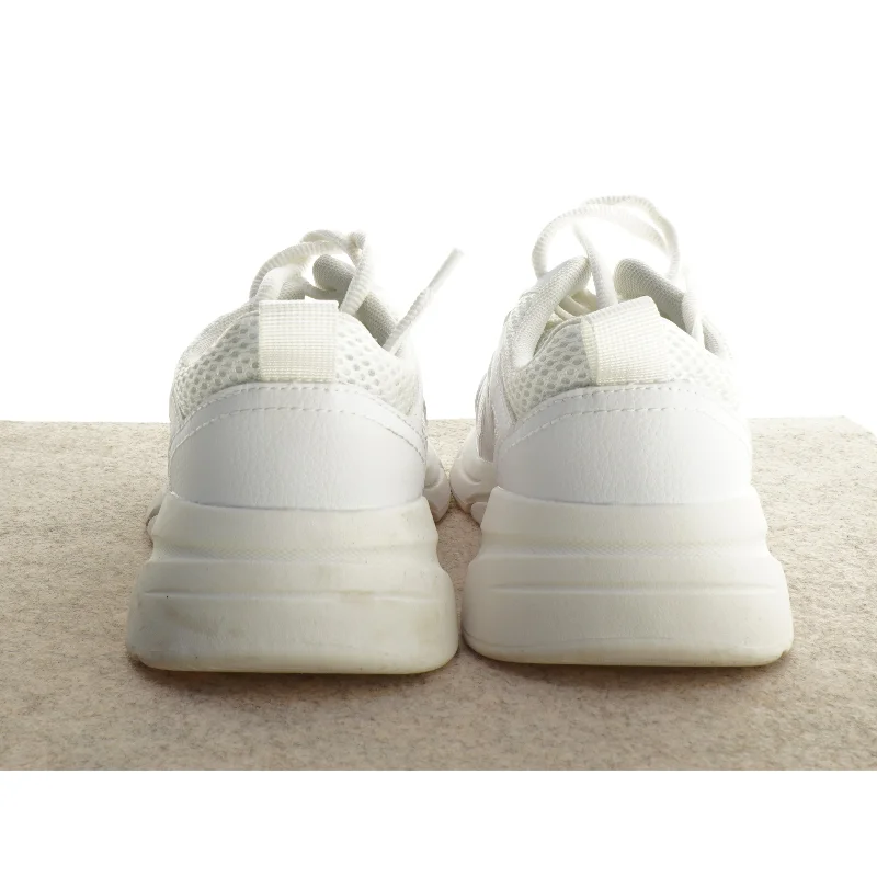 Sneakers fra H&M (str. 36)