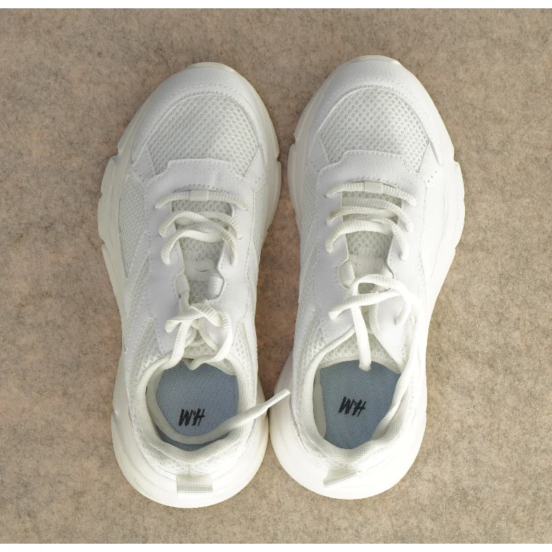 Sneakers fra H&M (str. 36)